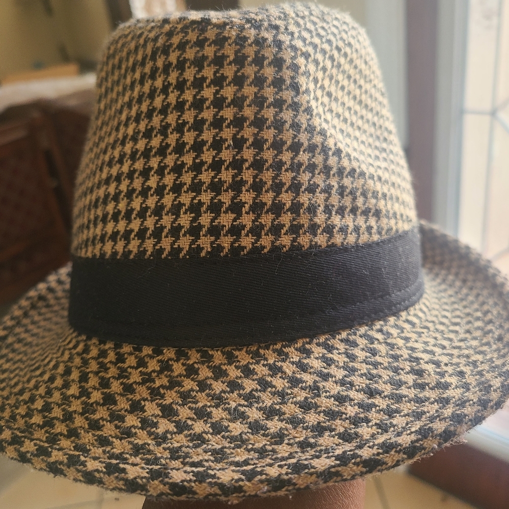 Fidora hat - Picture 2 of 4